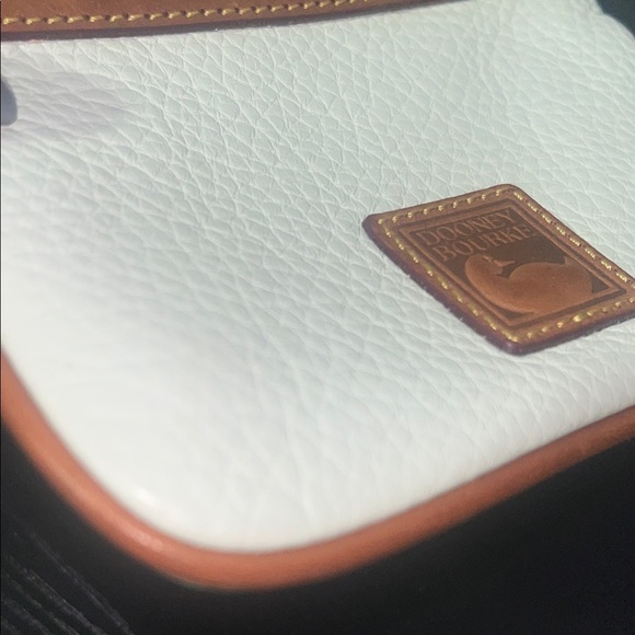 Dooney & Bourke 2piece clutch and coin purse - Picture 13 of 16